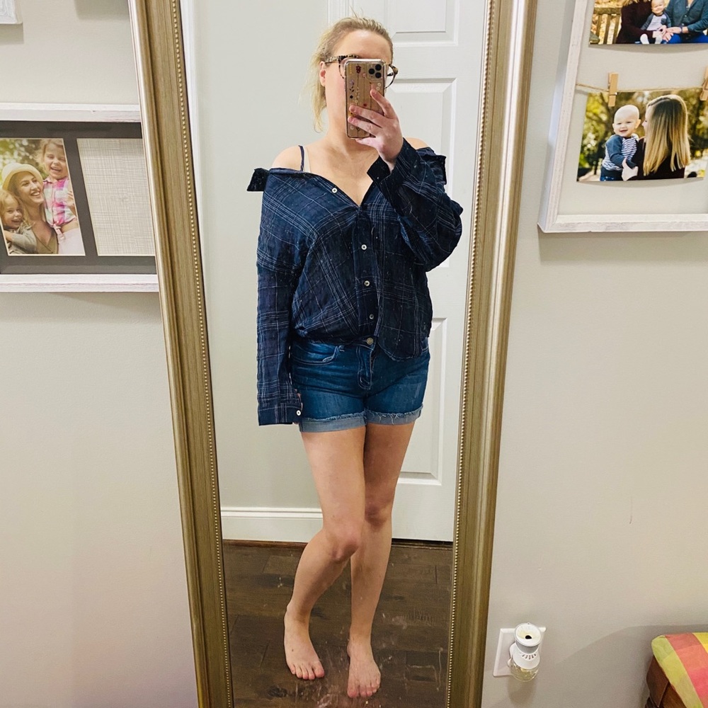 Button up - Picture 2 of 4